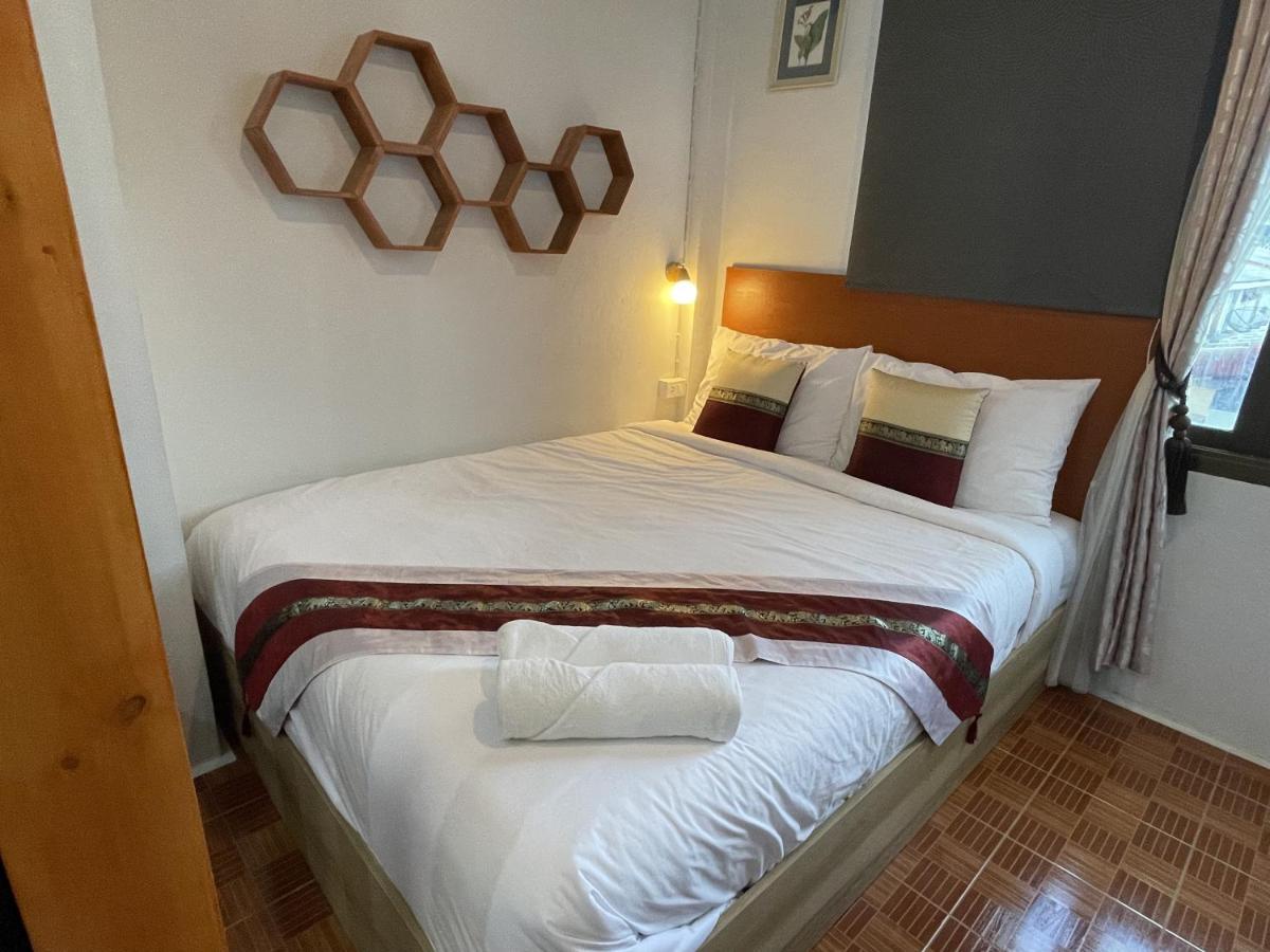 מלון בנגקוק Acozyposhtel מראה חיצוני תמונה